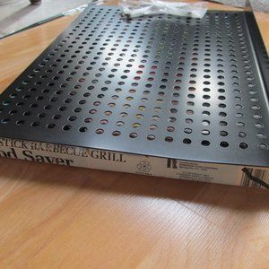 Non Stick Barbecue Grill 12" x 16" with handle